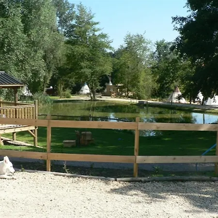 Etangs Du Moulin 3* Suzy
