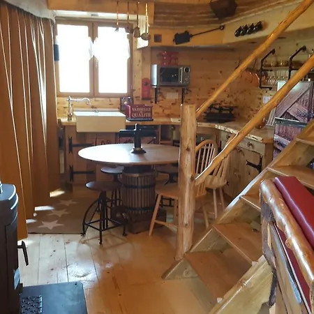 埃唐斯杜姆林露营地 3*