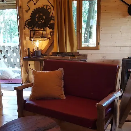 埃唐斯杜姆林露营地 营地 Suzy